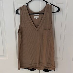 Blu Pepper V-Neck Tan Tank Top